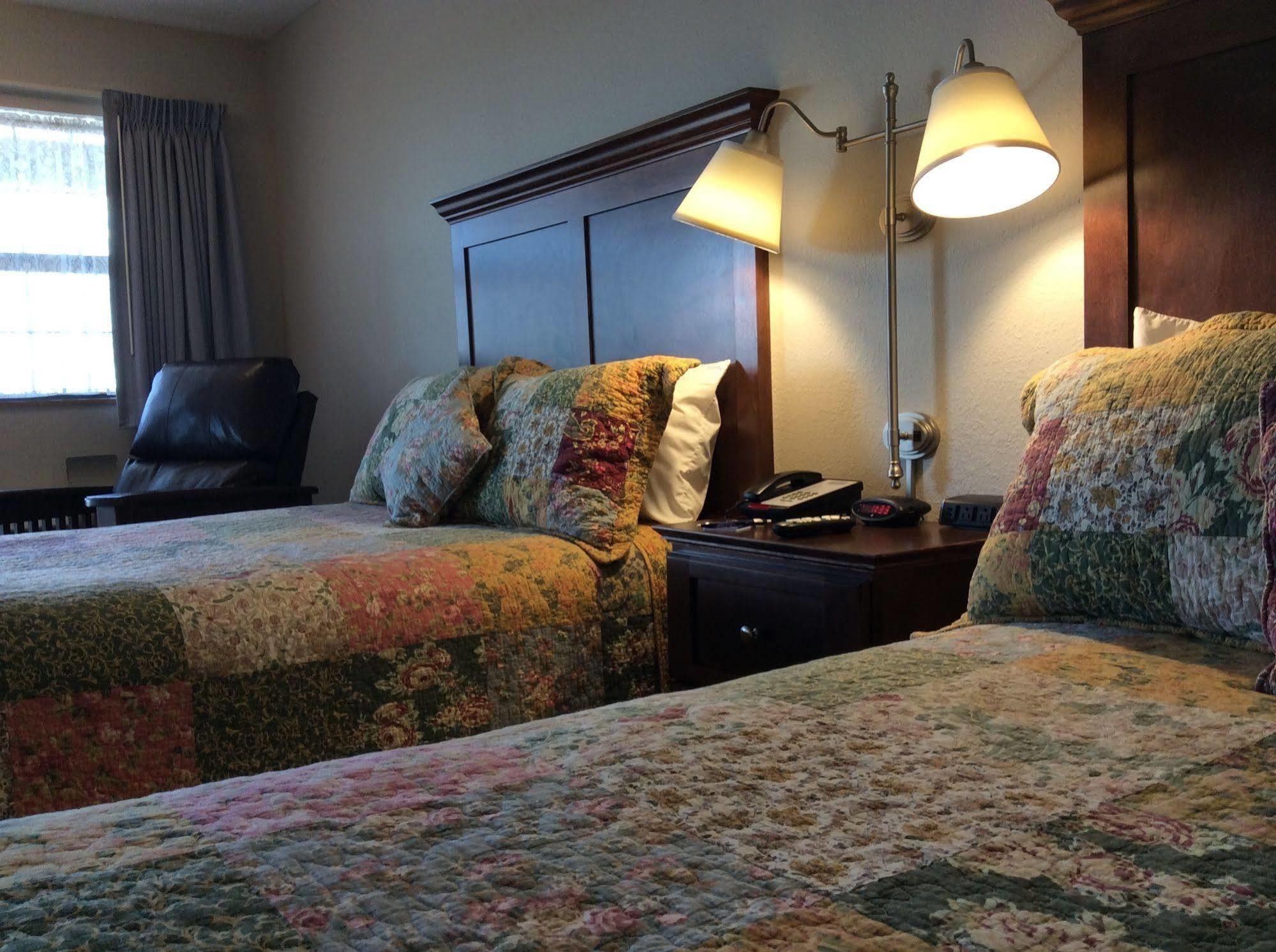 บัดเจ็ต ลอดจิ้ง เซนต์แคลร์ Hotel Saint Clair ภายนอก รูปภาพ